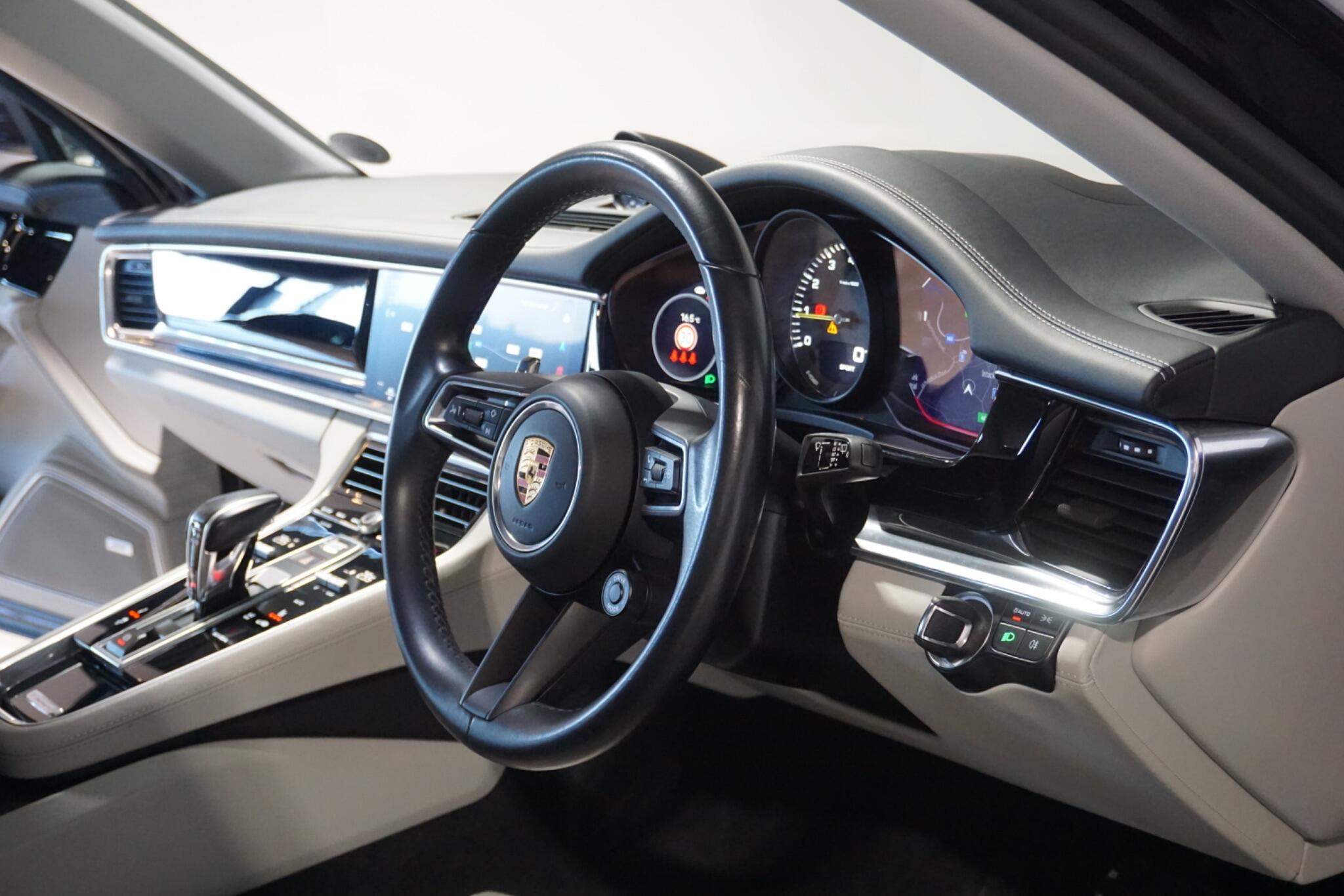 Porsche Panamera 2.9 V6 E-Hybrid 17.9kWh 4 Platinum Edition Sport Turismo 5dr Petrol Plug-in Hybrid PDK 4WD Euro 6 (s/s) (462 ps)